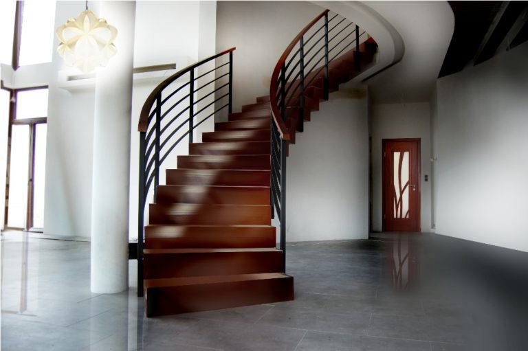 Doskonale wykonane stylowe schody z drewna