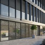 Pergole lamelowe a porywisty wiatr – obalamy mity i sprawdzamy fakty z placu budowy